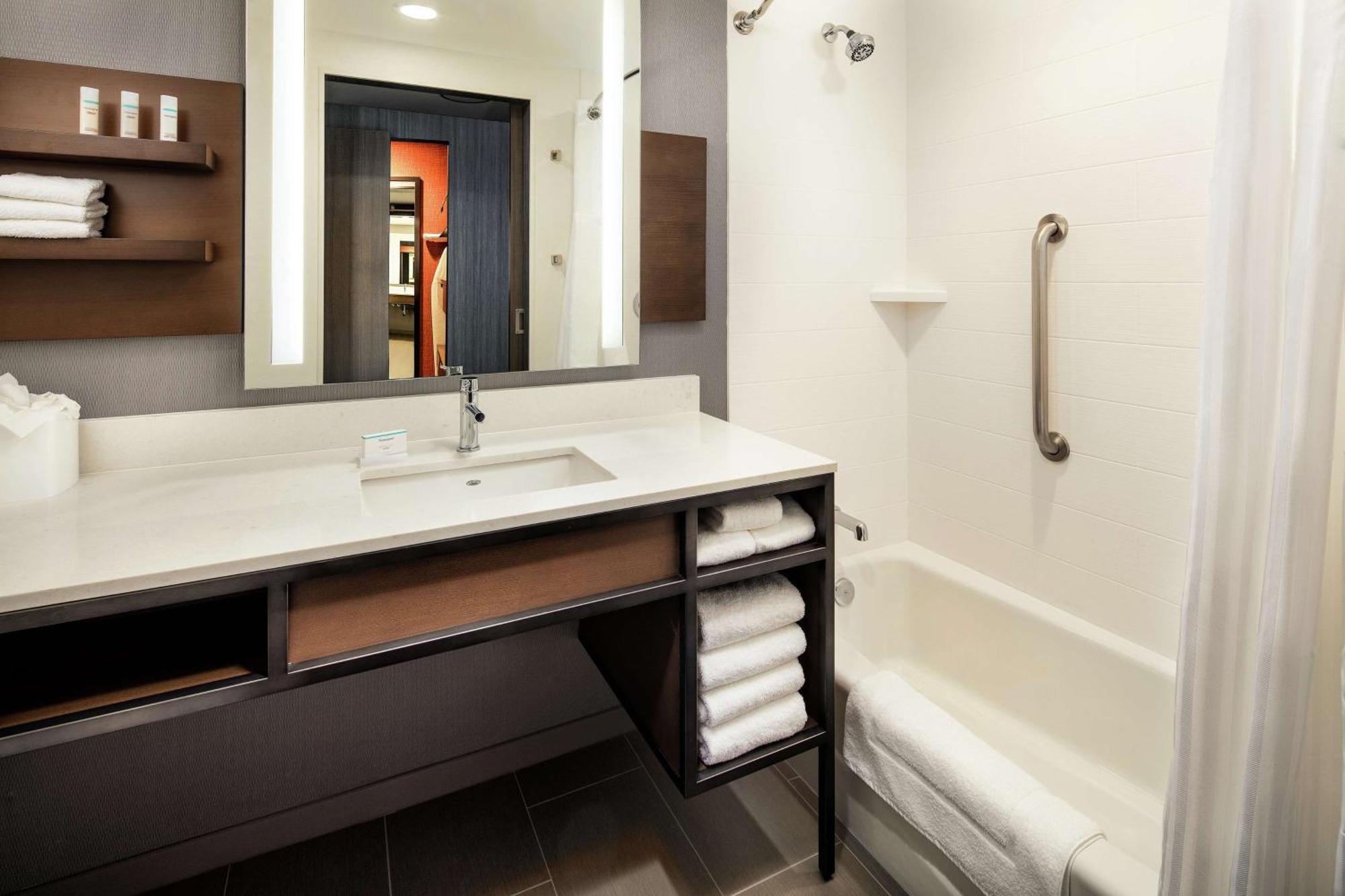 Hilton Garden Inn Sacramento Airport Natomas Buitenkant foto